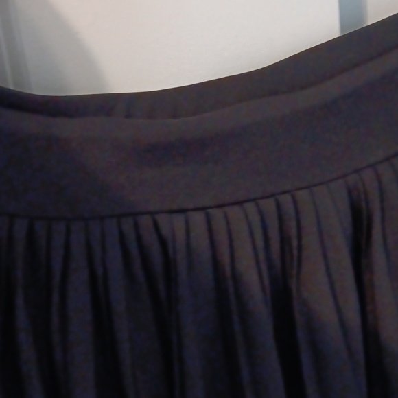 Black Skirt - Picture 4 of 5